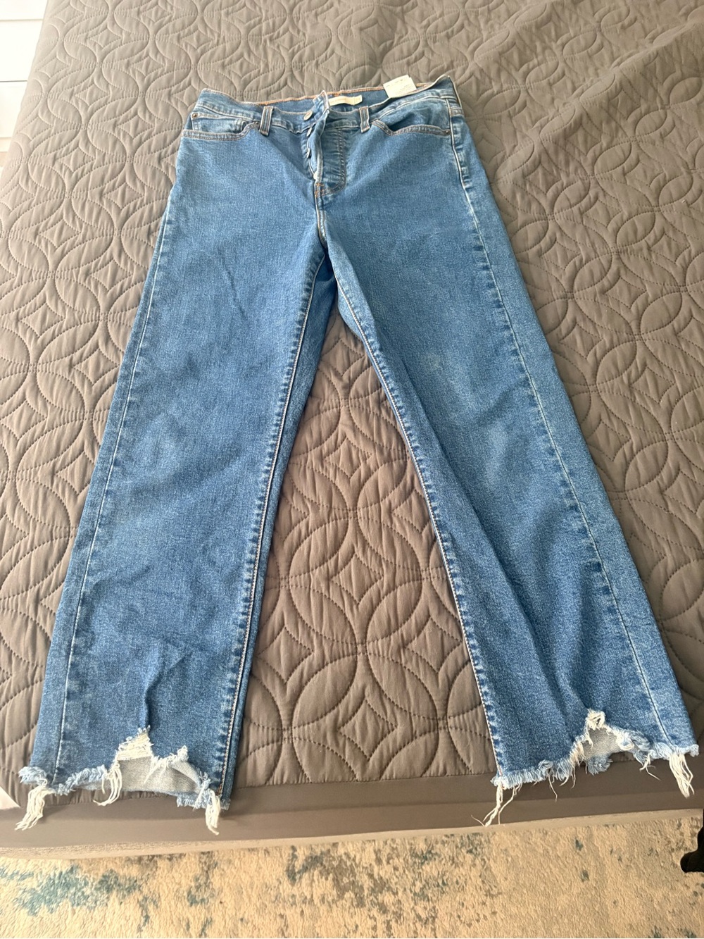 Levi's Light Blue Raw-Hem Straight Crop Jeans